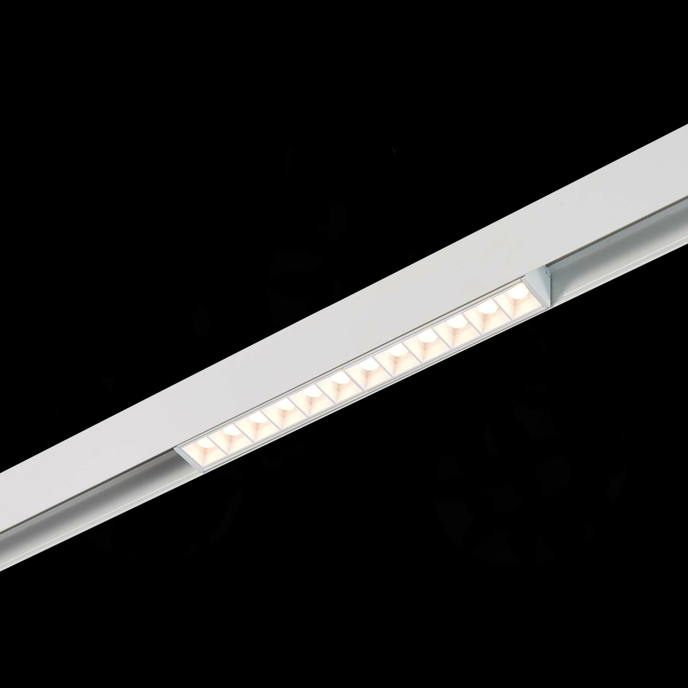 Изображение товара Магнитный трековый светильник белый LED 1*12W, 3000K, ST361.536.12 SKYLINE 48 ST LUCE